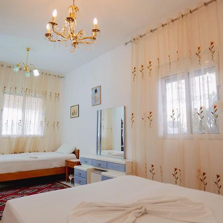 Seferi'S Apartament Apartment Sarande Bagian luar foto