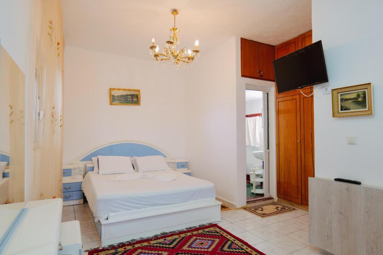 Seferi'S Apartament Apartment Sarande Bagian luar foto