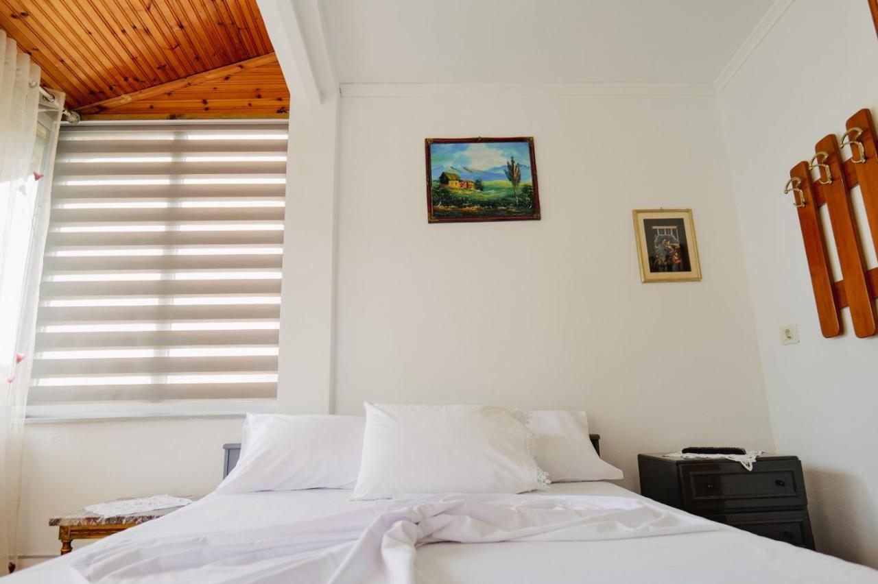 Seferi'S Apartament Apartment Sarande Bagian luar foto