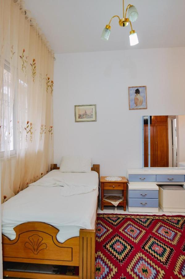Seferi'S Apartament Apartment Sarande Bagian luar foto